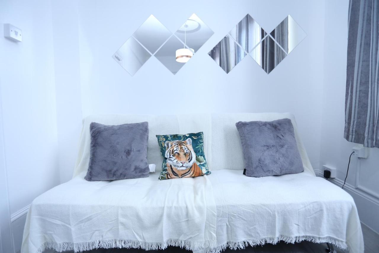 London Town Apartment- Lewisham エクステリア 写真