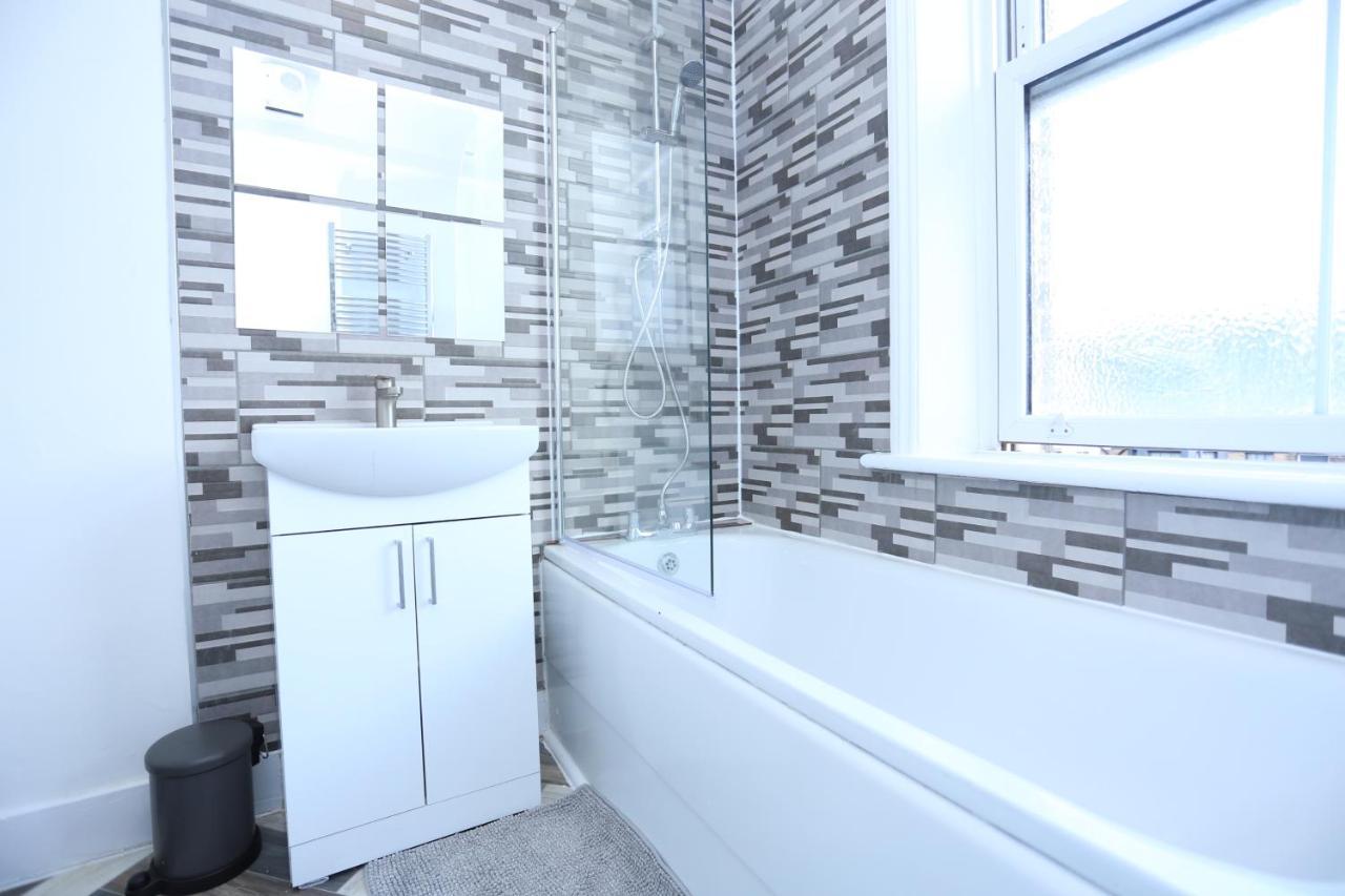 London Town Apartment- Lewisham エクステリア 写真