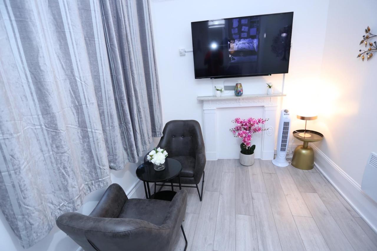 London Town Apartment- Lewisham エクステリア 写真